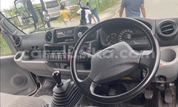 Acheter Occasion Voiture Haima 2 Blanc à Beitbridge, Matabeleland South Acheter Occasion Voiture Haima 2 Blanc à Beitbridge, Matabeleland South