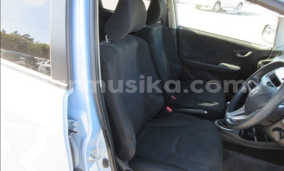 Acheter Occasion Voiture Honda Fit Bleu à Beitbridge, Matabeleland South Acheter Occasion Voiture Honda Fit Bleu à Beitbridge, Matabeleland South