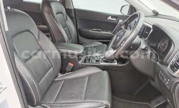 Acheter Occasion Voiture Kia Sportage Blanc à Beitbridge, Matabeleland South Acheter Occasion Voiture Kia Sportage Blanc à Beitbridge, Matabeleland South