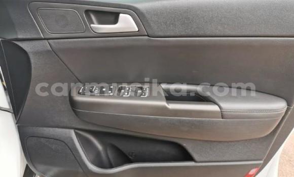 Acheter Occasion Voiture Kia Sportage Blanc à Beitbridge, Matabeleland South Acheter Occasion Voiture Kia Sportage Blanc à Beitbridge, Matabeleland South