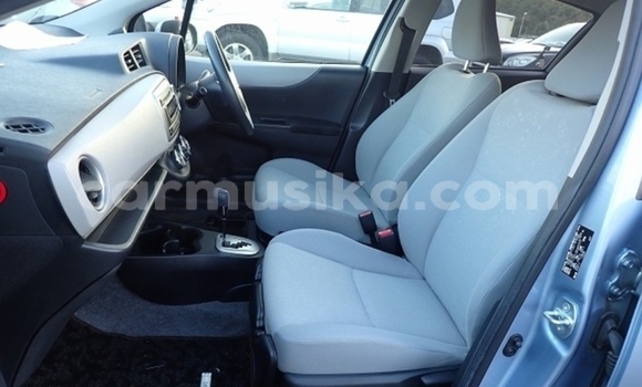 Nunua Ilio tumika Toyota Vitz Bluu Gari ndani ya Beitbridge nchini Matabeleland Kusini Nunua Ilio tumika Toyota Vitz Bluu Gari ndani ya Beitbridge nchini Matabeleland Kusini