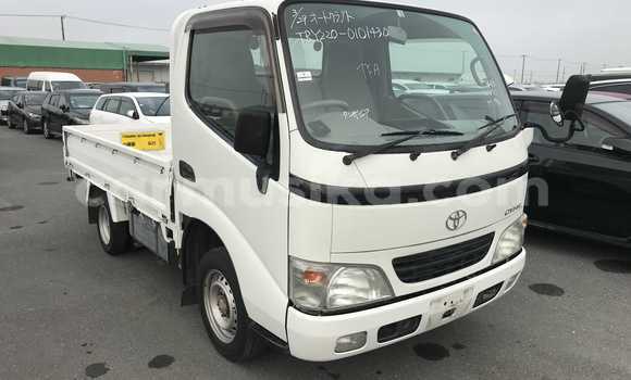 Acheter Occasion Utilitaire Toyota Dyna Blanc à Beitbridge, Matabeleland South Acheter Occasion Utilitaire Toyota Dyna Blanc à Beitbridge, Matabeleland South