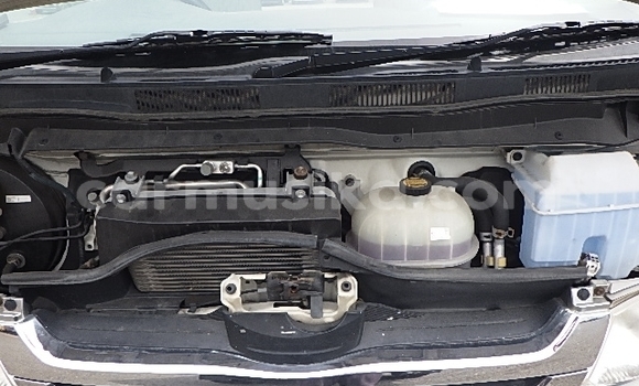 Nunua Ilio tumika Toyota Hiace Nyeupe Gari ndani ya Beitbridge nchini Matabeleland Kusini Nunua Ilio tumika Toyota Hiace Nyeupe Gari ndani ya Beitbridge nchini Matabeleland Kusini