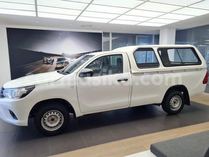 Big with watermark toyota hilux matabeleland south beitbridge 31711