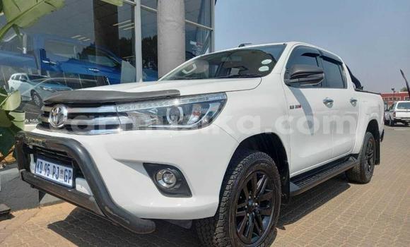 Acheter Occasion Voiture Toyota Hilux Blanc à Beitbridge, Matabeleland South