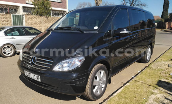 Tenga Tsaru Mercedes‒Benz Viano Nhema Mota in Beitbridge in Matabeleland South Tenga Tsaru Mercedes‒Benz Viano Nhema Mota in Beitbridge in Matabeleland South