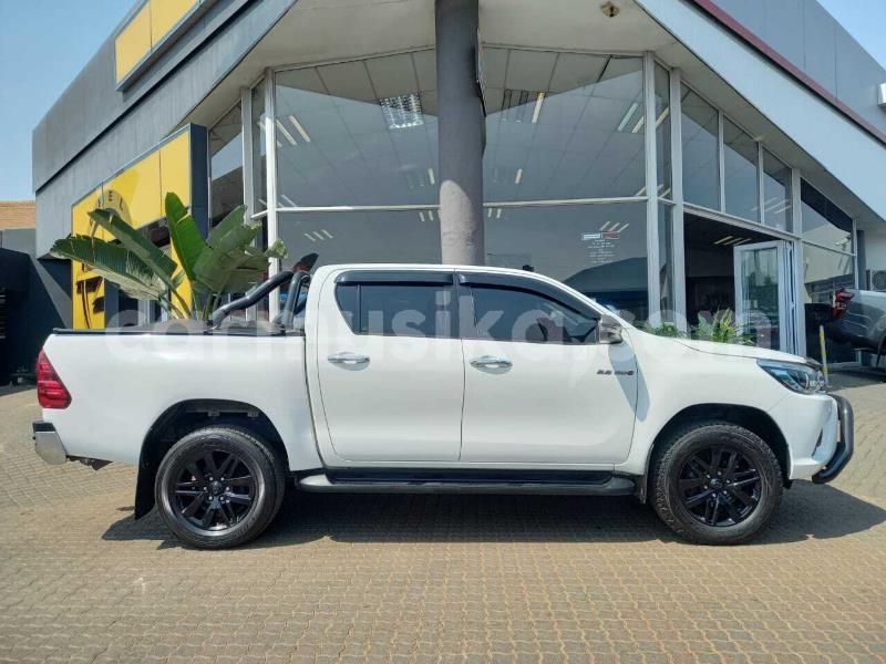 Big with watermark toyota hilux matabeleland south beitbridge 31713