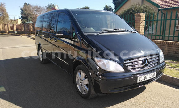 Tenga Tsaru Mercedes‒Benz Viano Nhema Mota in Beitbridge in Matabeleland South Tenga Tsaru Mercedes‒Benz Viano Nhema Mota in Beitbridge in Matabeleland South