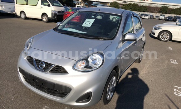 Nunua Ilio tumika Nissan March Fedha Gari ndani ya Beitbridge nchini Matabeleland Kusini Nunua Ilio tumika Nissan March Fedha Gari ndani ya Beitbridge nchini Matabeleland Kusini