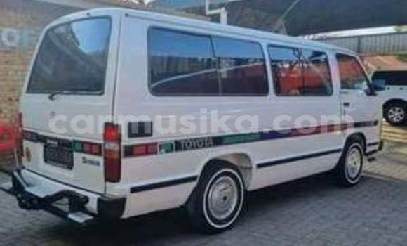 Buy Used Toyota Hiace Other Car in Beitbridge in Matabeleland South Buy Used Toyota Hiace Other Car in Beitbridge in Matabeleland South