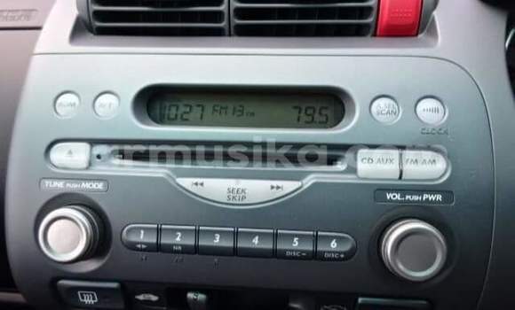 Buy Used Honda Fit Silver Car in Beitbridge in Matabeleland South Buy Used Honda Fit Silver Car in Beitbridge in Matabeleland South