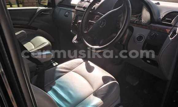 Tenga Tsaru Mercedes‒Benz Viano Nhema Mota in Beitbridge in Matabeleland South Tenga Tsaru Mercedes‒Benz Viano Nhema Mota in Beitbridge in Matabeleland South