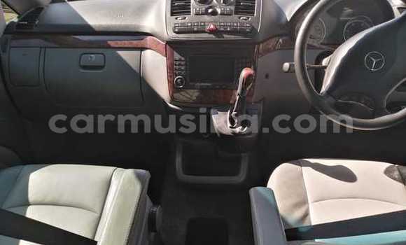 Tenga Tsaru Mercedes‒Benz Viano Nhema Mota in Beitbridge in Matabeleland South Tenga Tsaru Mercedes‒Benz Viano Nhema Mota in Beitbridge in Matabeleland South