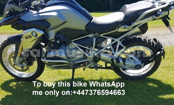Acheter Occasion Moto BMW R1200GS Adventure Gris à Harare, Harare Acheter Occasion Moto BMW R1200GS Adventure Gris à Harare, Harare