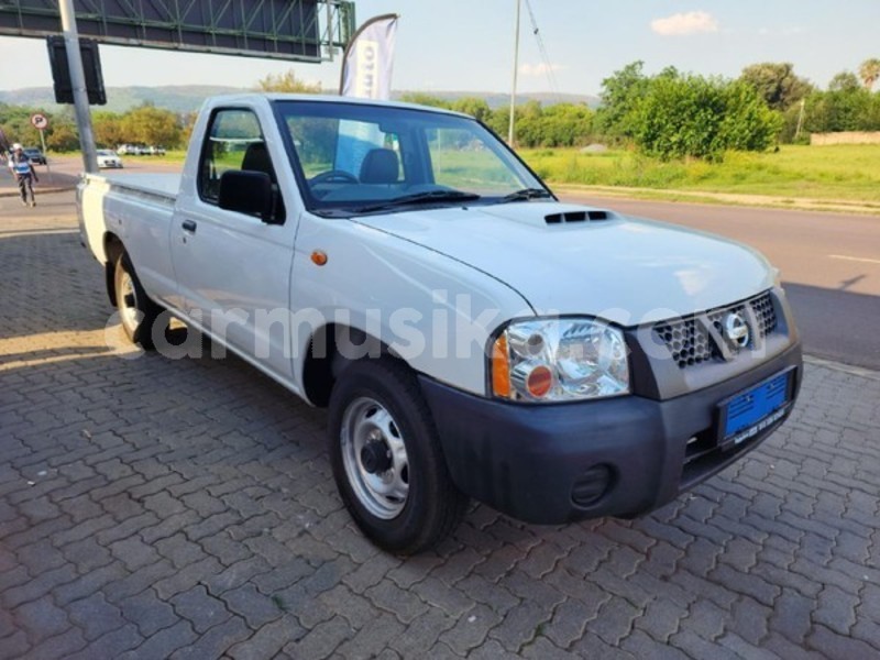 Big with watermark nissan np 300 matabeleland south beitbridge 31737