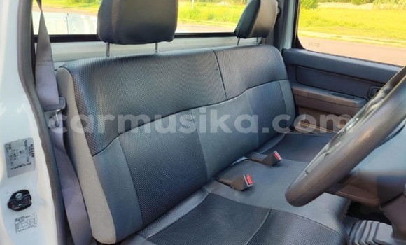 Tenga Tsaru Nissan NP 300 Chena Mota in Beitbridge in Matabeleland South Tenga Tsaru Nissan NP 300 Chena Mota in Beitbridge in Matabeleland South