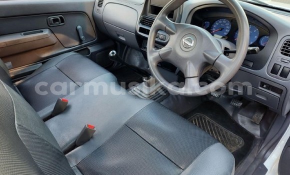 Tenga Tsaru Nissan NP 300 Chena Mota in Beitbridge in Matabeleland South Tenga Tsaru Nissan NP 300 Chena Mota in Beitbridge in Matabeleland South