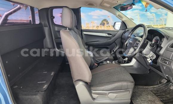 Tenga Tsaru Isuzu D–MAX Bhuruu Mota in Beitbridge in Matabeleland South Tenga Tsaru Isuzu D–MAX Bhuruu Mota in Beitbridge in Matabeleland South