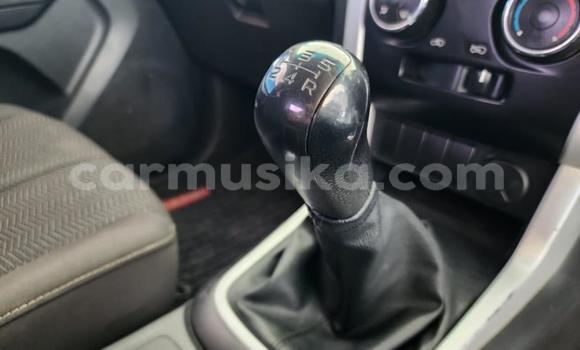 Tenga Tsaru Isuzu D–MAX Bhuruu Mota in Beitbridge in Matabeleland South Tenga Tsaru Isuzu D–MAX Bhuruu Mota in Beitbridge in Matabeleland South