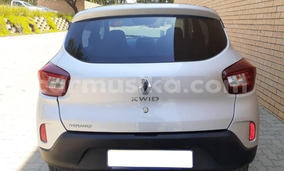 Nunua Ilio tumika Renault KWID Fedha Gari ndani ya Beitbridge nchini Matabeleland Kusini Nunua Ilio tumika Renault KWID Fedha Gari ndani ya Beitbridge nchini Matabeleland Kusini