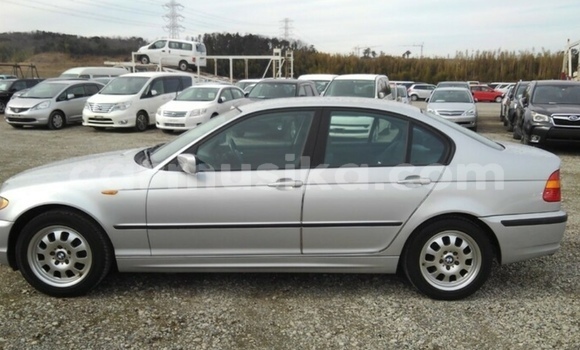 Tenga Tsaru BMW 3–Series Sirivha Mota in Beitbridge in Matabeleland South Tenga Tsaru BMW 3–Series Sirivha Mota in Beitbridge in Matabeleland South