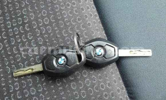 Tenga Tsaru BMW 3–Series Sirivha Mota in Beitbridge in Matabeleland South Tenga Tsaru BMW 3–Series Sirivha Mota in Beitbridge in Matabeleland South