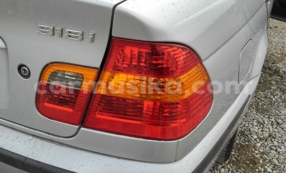 Tenga Tsaru BMW 3–Series Sirivha Mota in Beitbridge in Matabeleland South Tenga Tsaru BMW 3–Series Sirivha Mota in Beitbridge in Matabeleland South