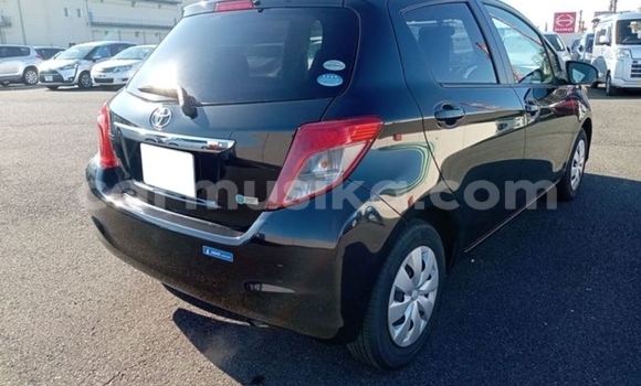 Nunua Ilio tumika Toyota Vitz Nyeusi Gari ndani ya Beitbridge nchini Matabeleland Kusini Nunua Ilio tumika Toyota Vitz Nyeusi Gari ndani ya Beitbridge nchini Matabeleland Kusini
