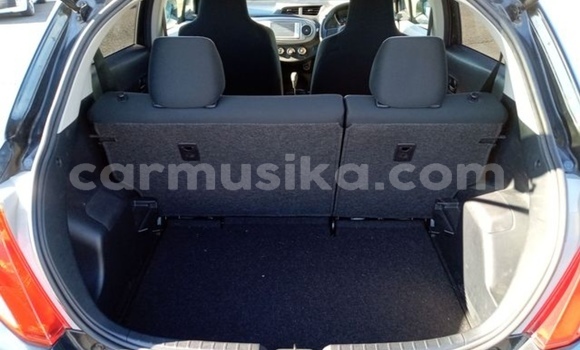 Nunua Ilio tumika Toyota Vitz Nyeusi Gari ndani ya Beitbridge nchini Matabeleland Kusini Nunua Ilio tumika Toyota Vitz Nyeusi Gari ndani ya Beitbridge nchini Matabeleland Kusini