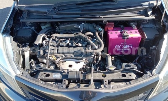 Nunua Ilio tumika Toyota Vitz Nyeusi Gari ndani ya Beitbridge nchini Matabeleland Kusini Nunua Ilio tumika Toyota Vitz Nyeusi Gari ndani ya Beitbridge nchini Matabeleland Kusini