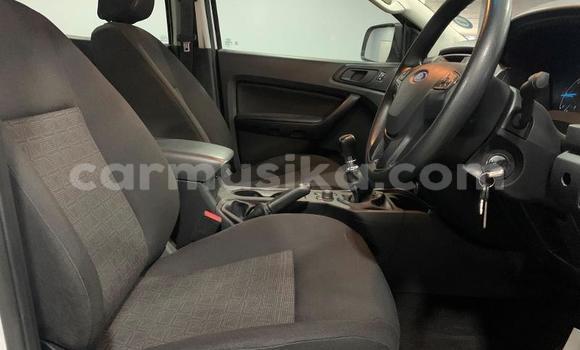 Acheter Occasion Voiture Ford Ranger Blanc à Beitbridge, Matabeleland South Acheter Occasion Voiture Ford Ranger Blanc à Beitbridge, Matabeleland South