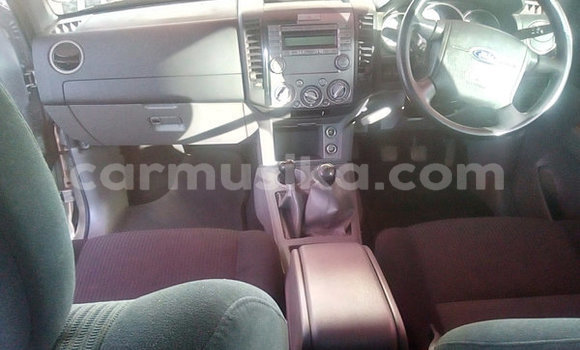 Acheter Occasion Voiture Ford Ranger Gris à Beitbridge, Matabeleland South Acheter Occasion Voiture Ford Ranger Gris à Beitbridge, Matabeleland South