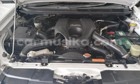 Tenga Tsaru Isuzu KB Chena Mota in Beitbridge in Matabeleland South Tenga Tsaru Isuzu KB Chena Mota in Beitbridge in Matabeleland South