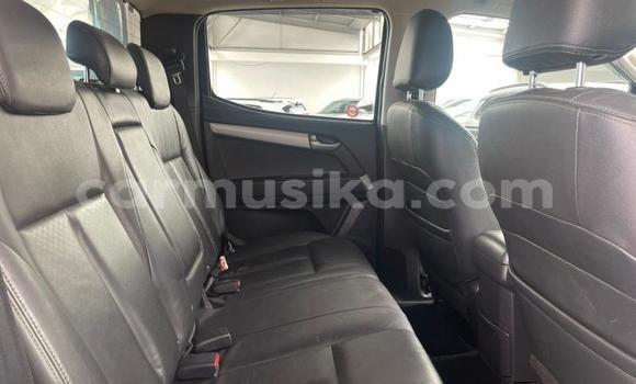 Acheter Occasion Voiture Isuzu KB Blanc à Beitbridge, Matabeleland South Acheter Occasion Voiture Isuzu KB Blanc à Beitbridge, Matabeleland South