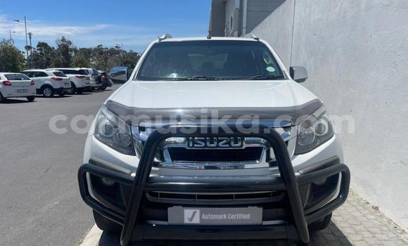 Acheter Occasion Voiture Isuzu KB Blanc à Beitbridge, Matabeleland South Acheter Occasion Voiture Isuzu KB Blanc à Beitbridge, Matabeleland South