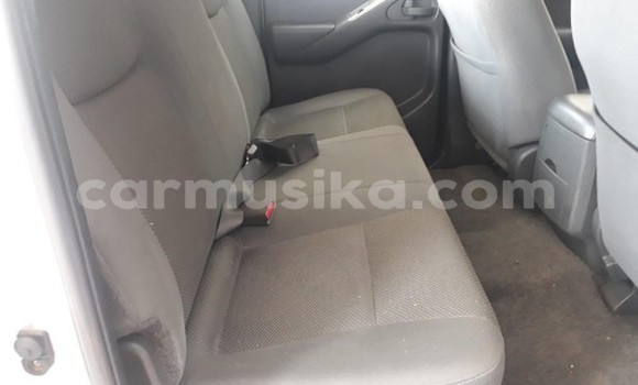 Acheter Occasion Voiture Nissan Navara Gris à Beitbridge, Matabeleland South Acheter Occasion Voiture Nissan Navara Gris à Beitbridge, Matabeleland South