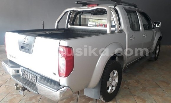 Acheter Occasion Voiture Nissan Navara Gris à Beitbridge, Matabeleland South Acheter Occasion Voiture Nissan Navara Gris à Beitbridge, Matabeleland South