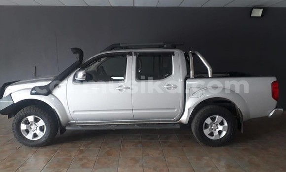 Acheter Occasion Voiture Nissan Navara Gris à Beitbridge, Matabeleland South Acheter Occasion Voiture Nissan Navara Gris à Beitbridge, Matabeleland South