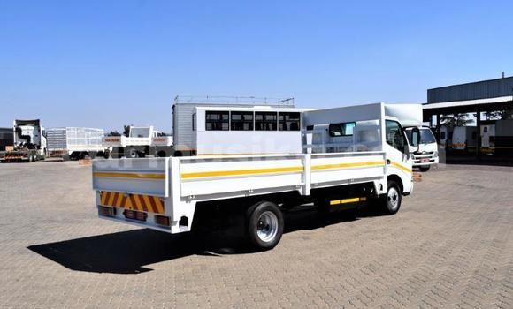 Tenga Tsaru Toyota Dyna Chena Mota in Beitbridge in Matabeleland South Tenga Tsaru Toyota Dyna Chena Mota in Beitbridge in Matabeleland South