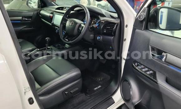 Acheter Occasion Voiture Toyota Hilux Blanc à Beitbridge, Matabeleland South Acheter Occasion Voiture Toyota Hilux Blanc à Beitbridge, Matabeleland South