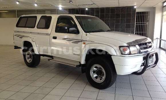 Nunua Ilio tumika Toyota Hilux Nyeupe Gari ndani ya Beitbridge nchini Matabeleland Kusini