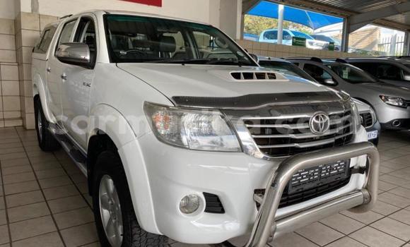 Acheter Occasion Voiture Toyota Hilux Blanc à Beitbridge, Matabeleland South Acheter Occasion Voiture Toyota Hilux Blanc à Beitbridge, Matabeleland South