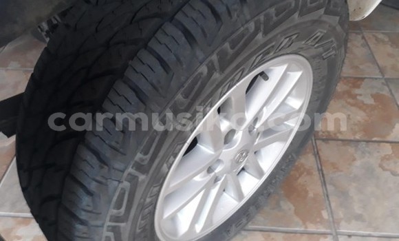 Acheter Occasion Voiture Toyota Hilux Blanc à Beitbridge, Matabeleland South Acheter Occasion Voiture Toyota Hilux Blanc à Beitbridge, Matabeleland South