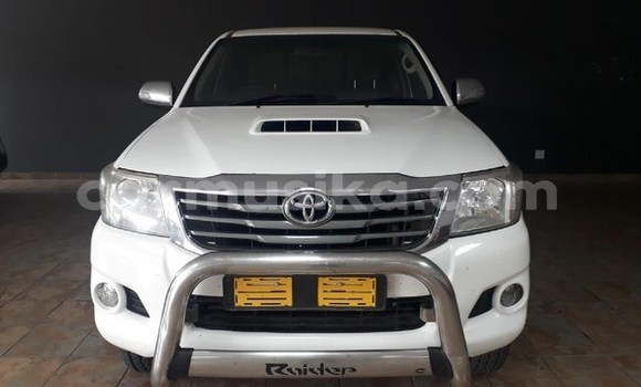 Acheter Occasion Voiture Toyota Hilux Blanc à Beitbridge, Matabeleland South Acheter Occasion Voiture Toyota Hilux Blanc à Beitbridge, Matabeleland South