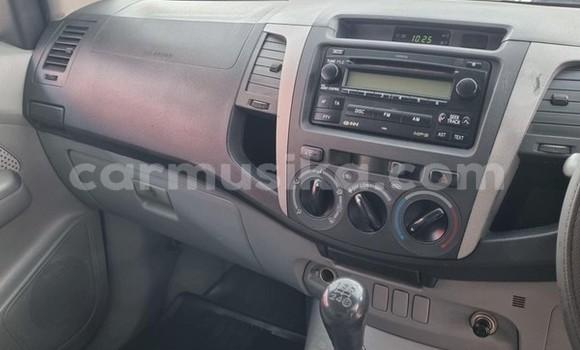 Tenga Tsaru Toyota Hilux Chena Mota in Beitbridge in Matabeleland South Tenga Tsaru Toyota Hilux Chena Mota in Beitbridge in Matabeleland South