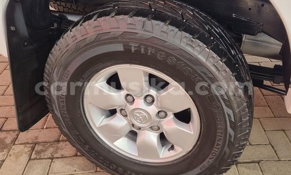 Tenga Tsaru Toyota Hilux Chena Mota in Beitbridge in Matabeleland South Tenga Tsaru Toyota Hilux Chena Mota in Beitbridge in Matabeleland South