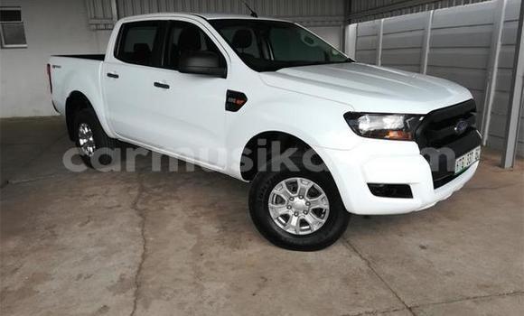 Acheter Occasion Voiture Ford Ranger Blanc à Beitbridge, Matabeleland South Acheter Occasion Voiture Ford Ranger Blanc à Beitbridge, Matabeleland South