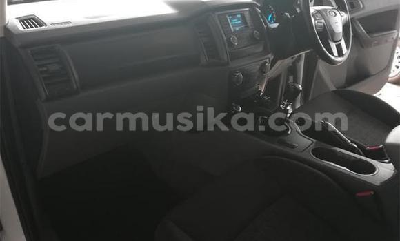 Acheter Occasion Voiture Ford Ranger Blanc à Beitbridge, Matabeleland South Acheter Occasion Voiture Ford Ranger Blanc à Beitbridge, Matabeleland South