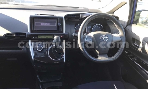 Buy Used Toyota Wish Blue Car in Beitbridge in Matabeleland South Buy Used Toyota Wish Blue Car in Beitbridge in Matabeleland South