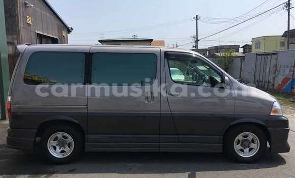 Nunua Ilio tumika Toyota Granvia Nyingine Gari ndani ya Beitbridge nchini Matabeleland Kusini Nunua Ilio tumika Toyota Granvia Nyingine Gari ndani ya Beitbridge nchini Matabeleland Kusini